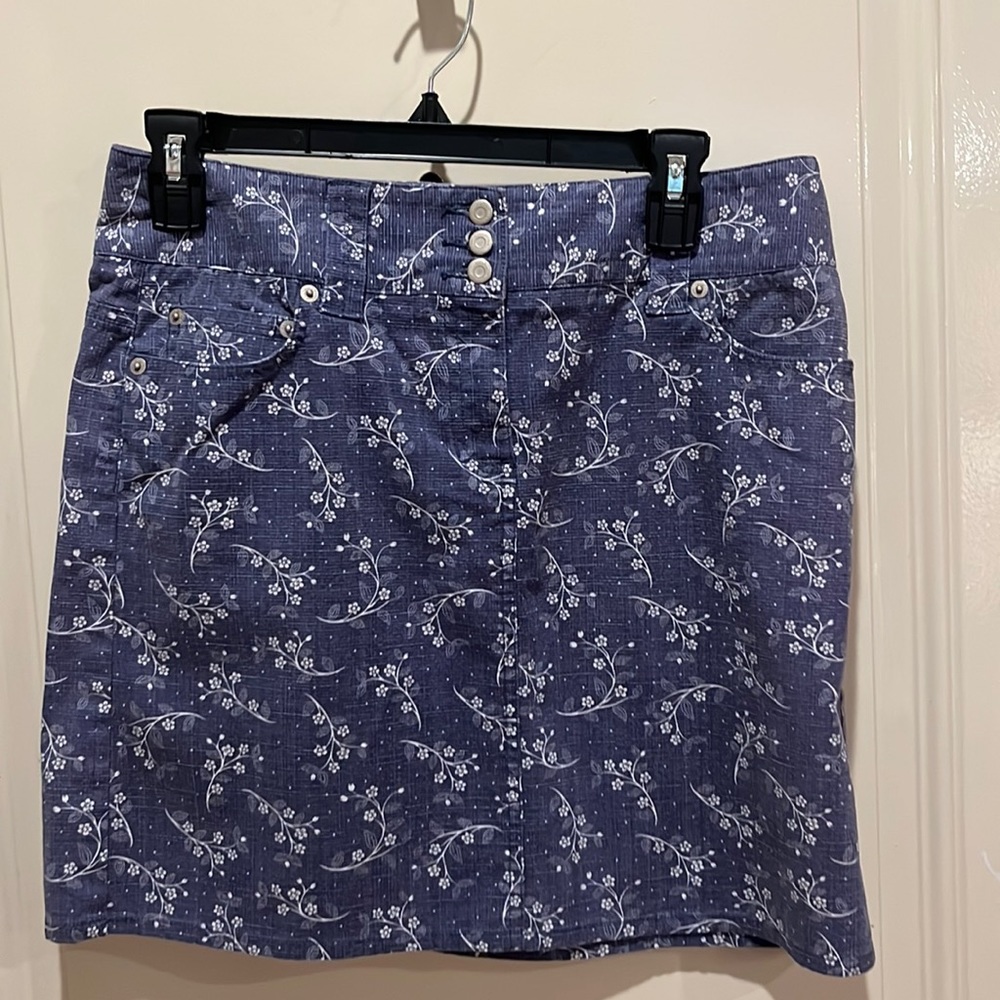 Loft mini skirt. Size 6
